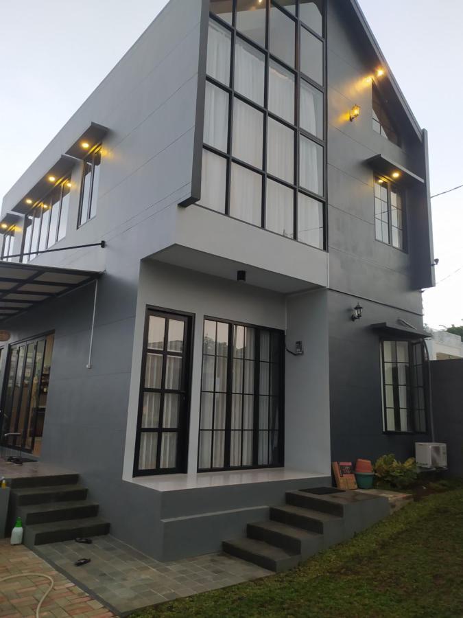 Villa Sky Garden Bogor Exterior foto